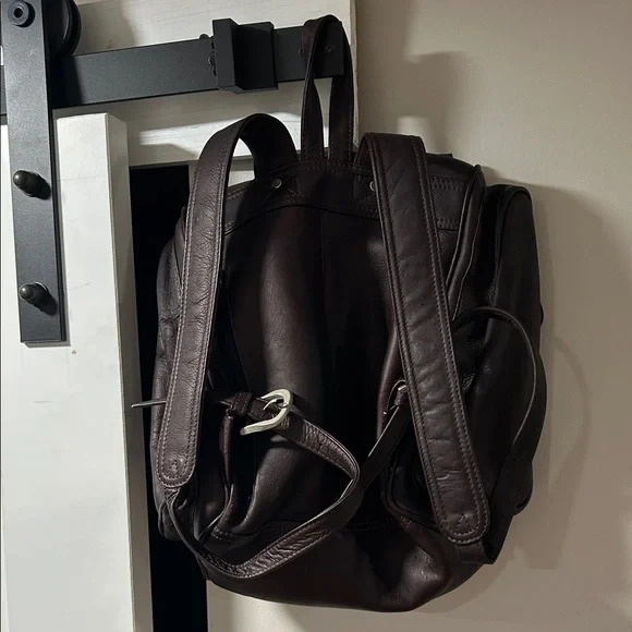 Frye Chocolate Leather Backpack display picture 1